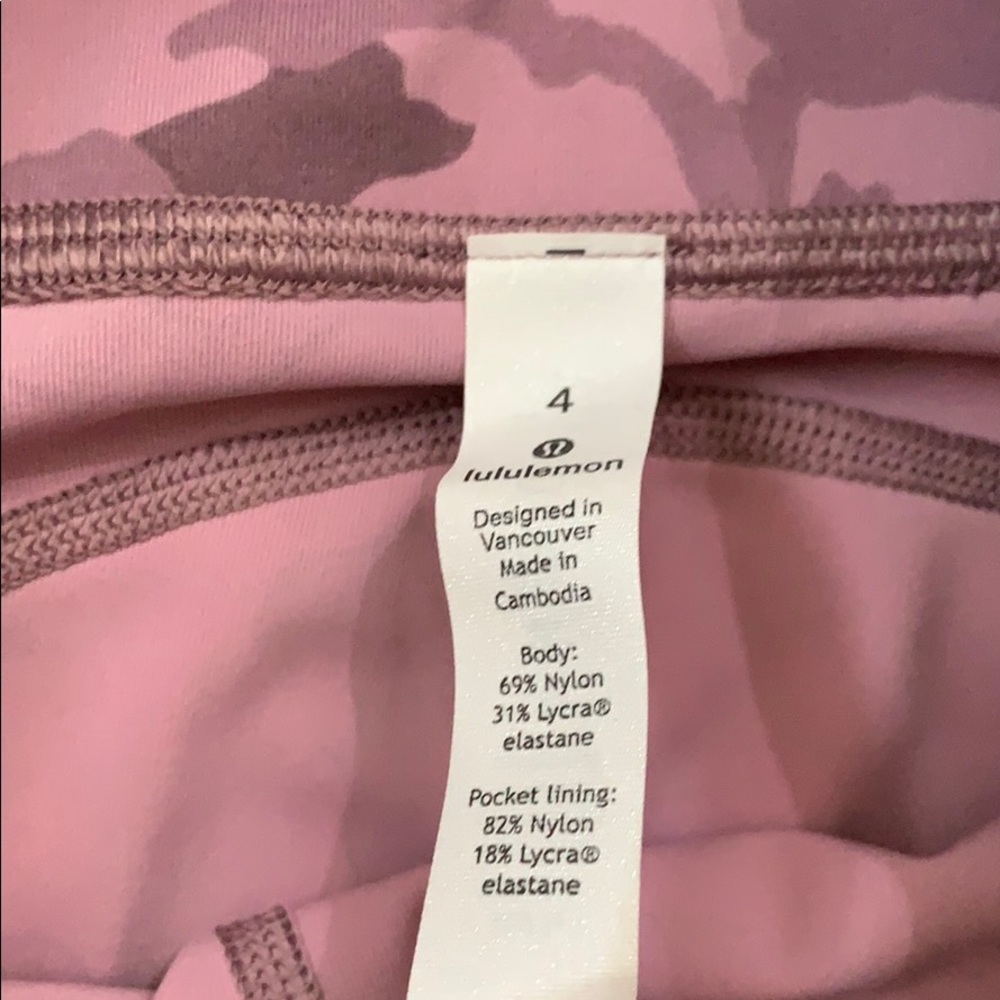 LULU LEMON - Purple Camo SET *SOLD OUT ONLINE* - Picture 7 of 7
